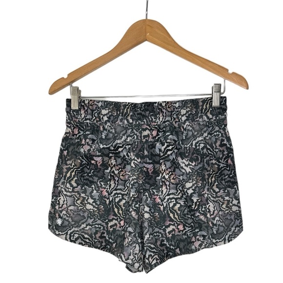 Athleta Crossroads Shorts in Sumo Marble - Picture 6 of 9